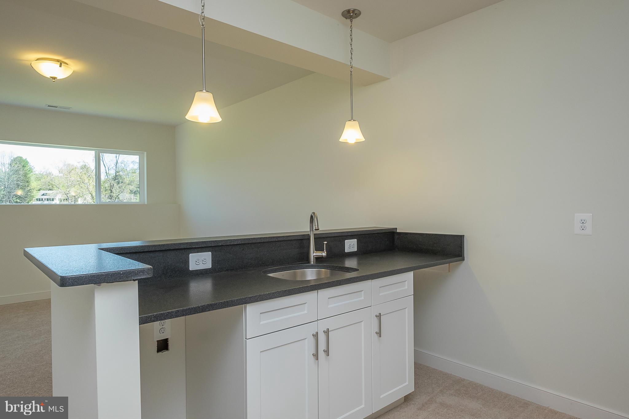 SOUTH RIVER CROSSING - Residential