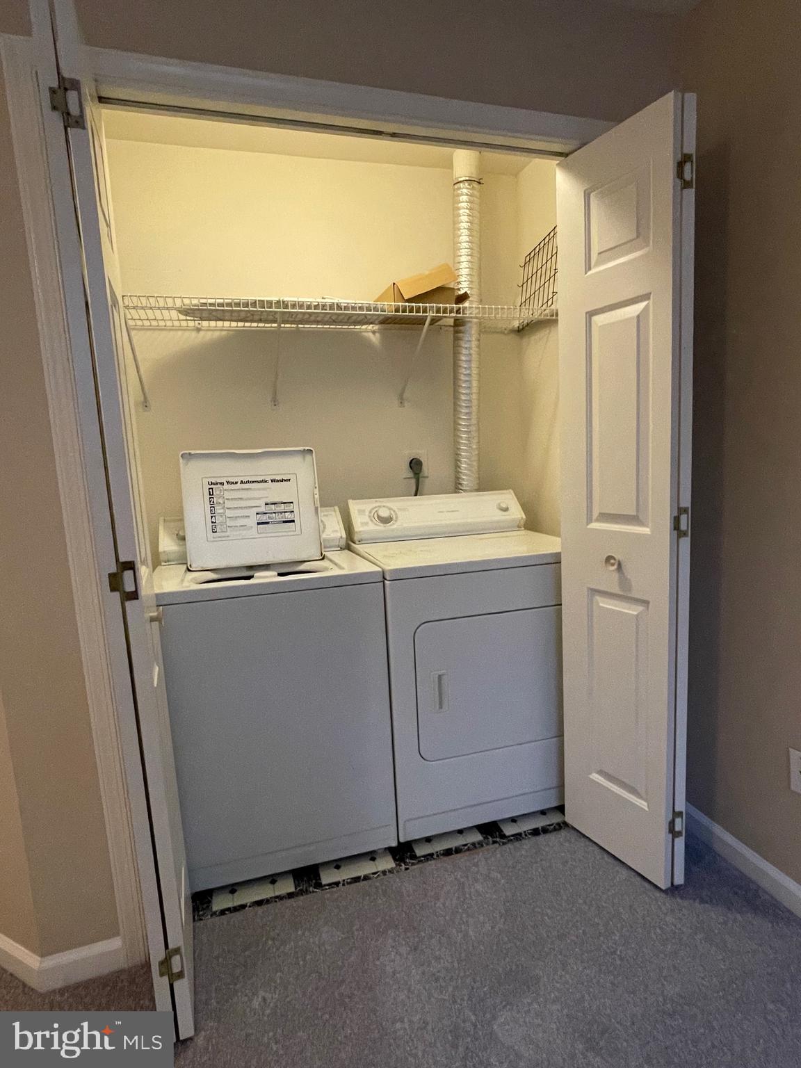 JAPONICA - Residential Lease