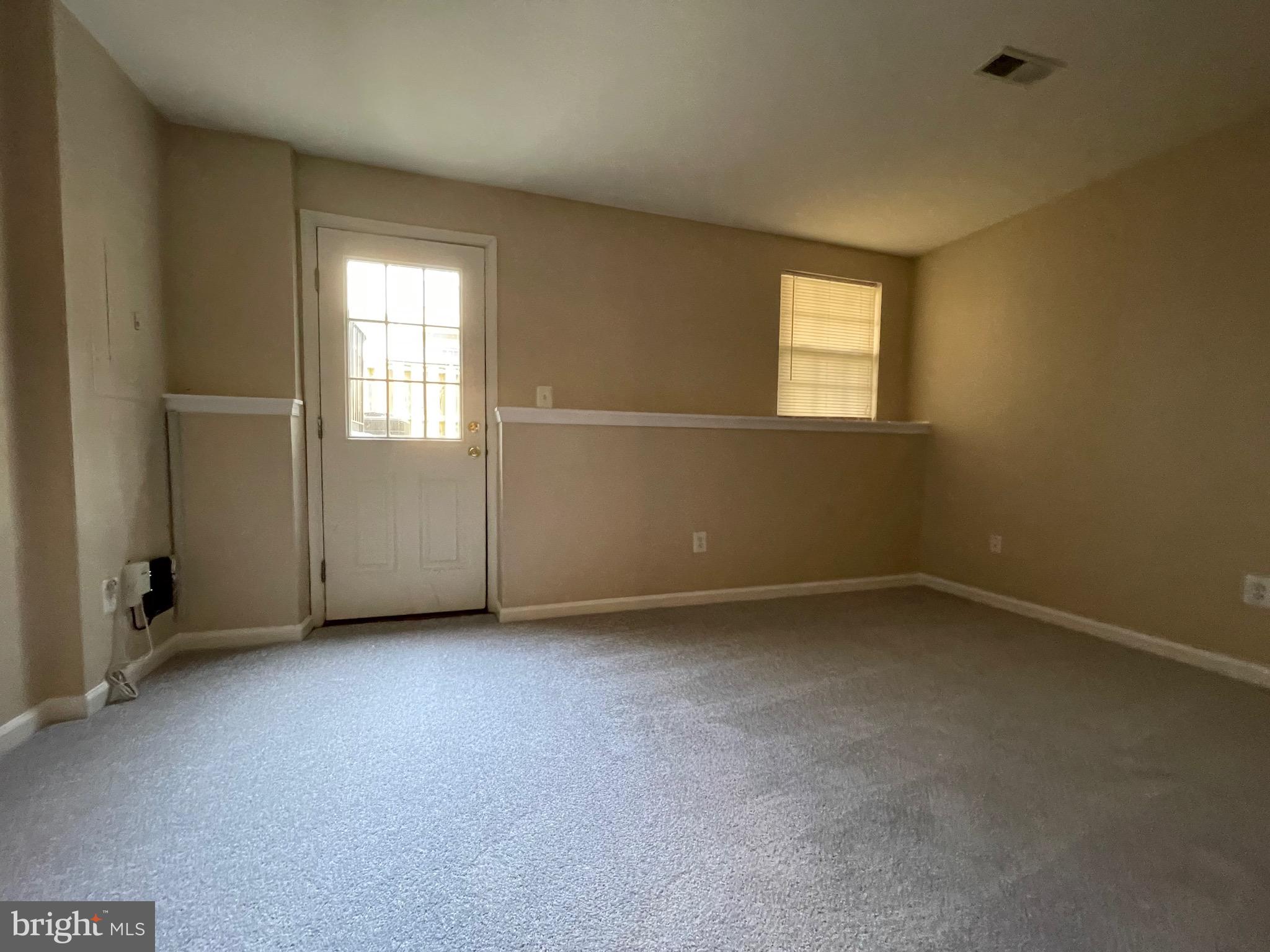 JAPONICA - Residential Lease