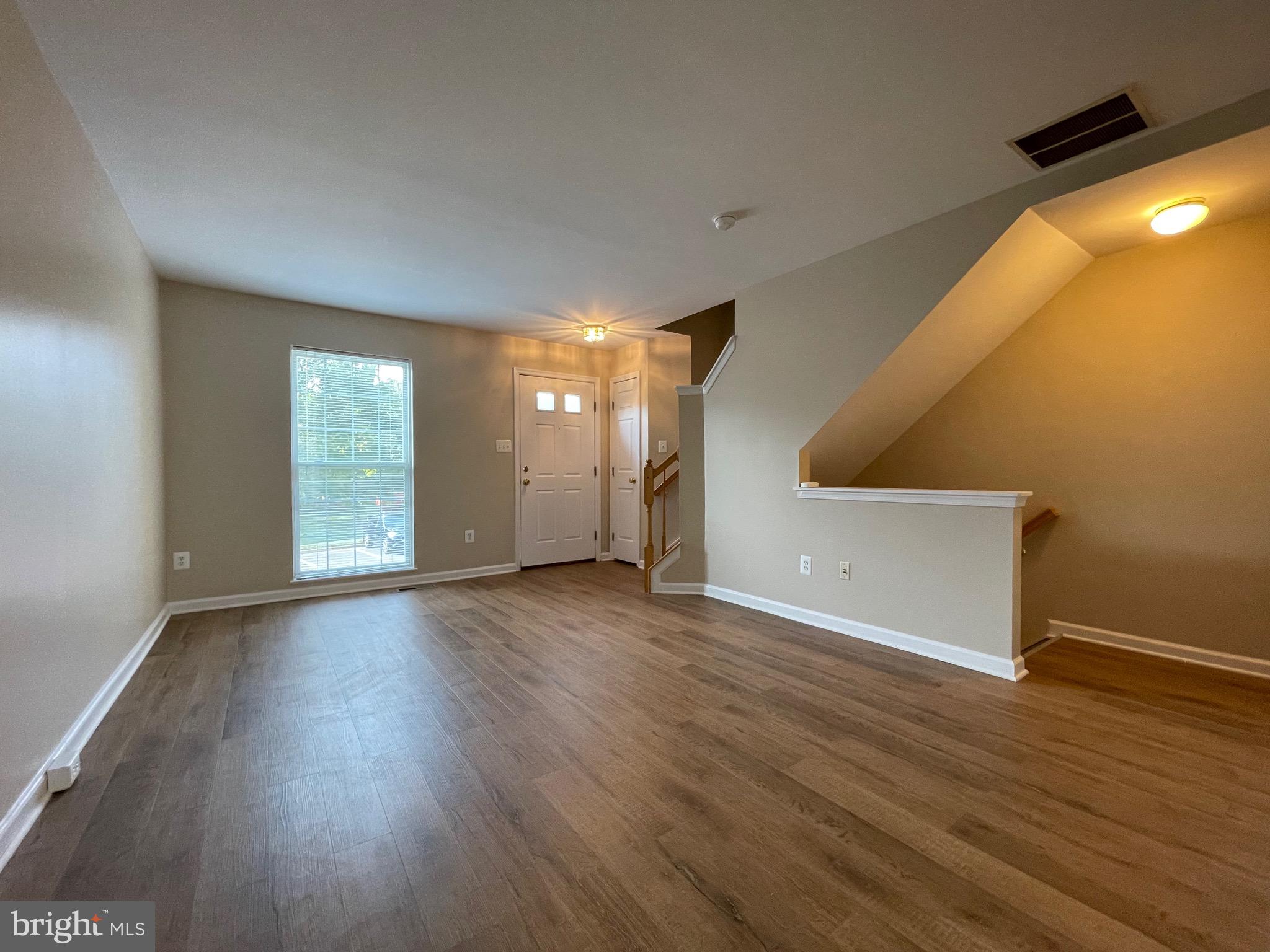 JAPONICA - Residential Lease