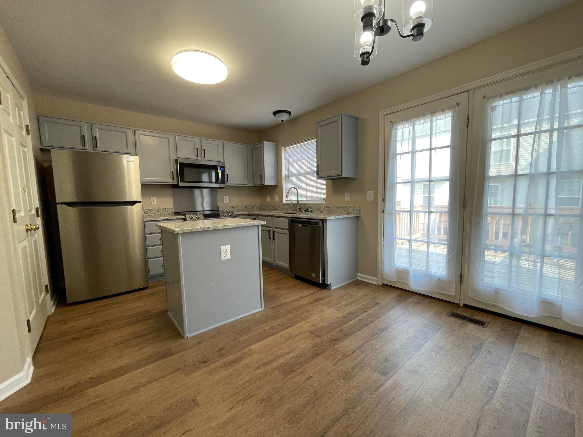 JAPONICA - Residential Lease