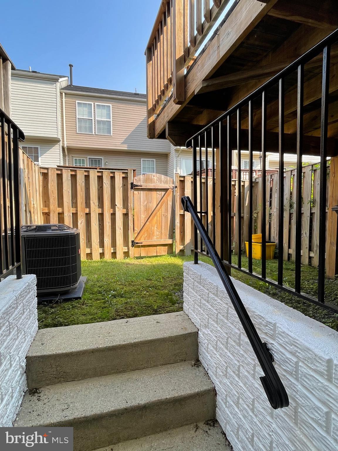 JAPONICA - Residential Lease