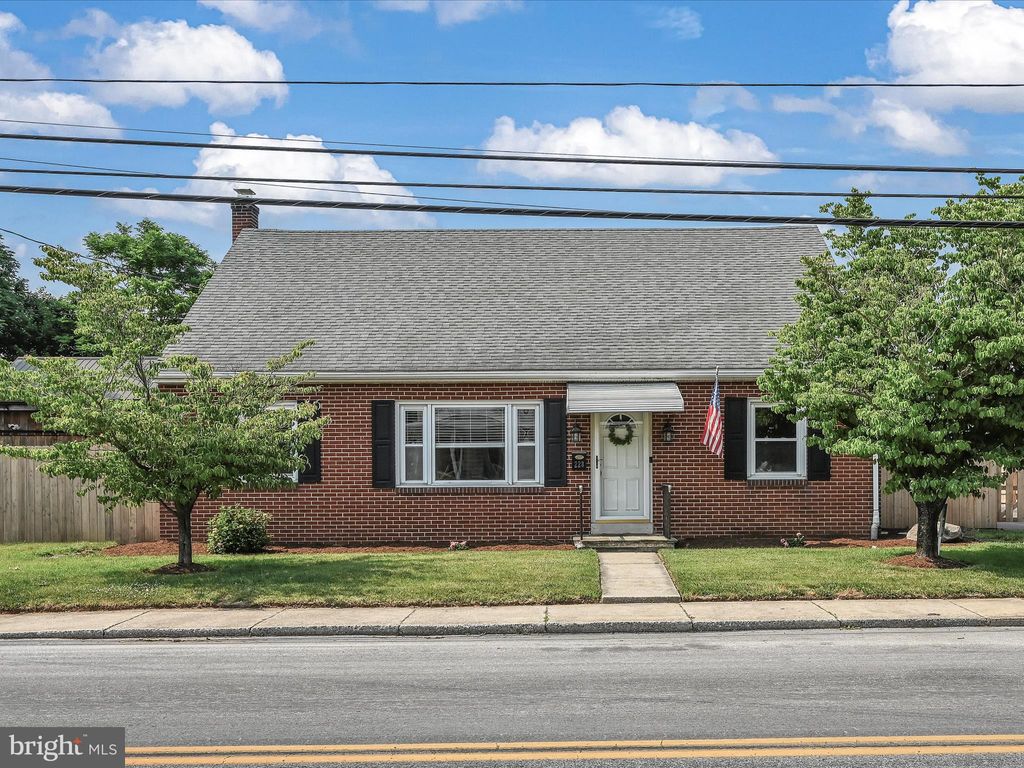 Photo of 228 MILLER ST, STRASBURG, PA 17579 (MLS # PALA2036440)