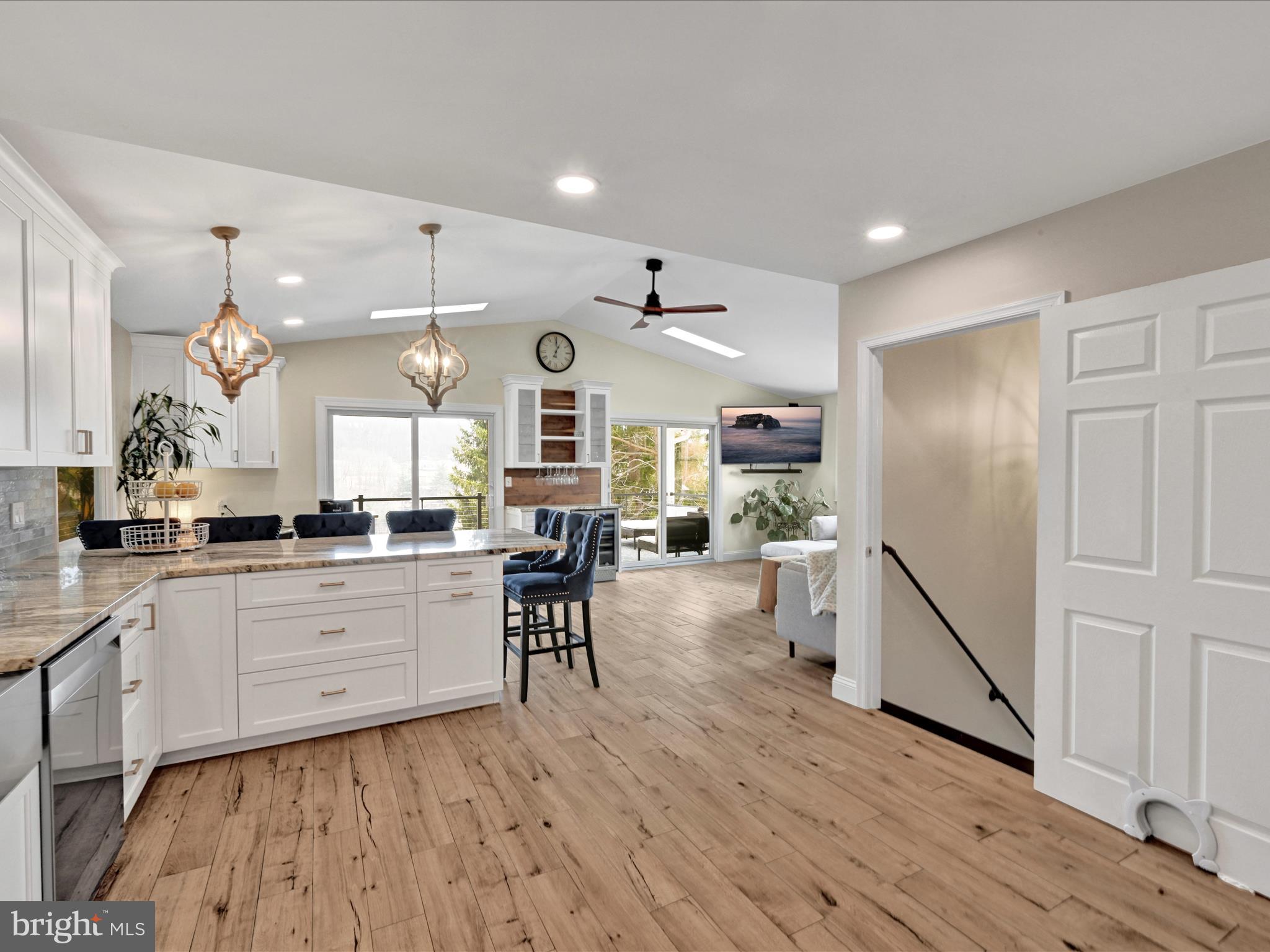 LAKE WYNONAH - Residential