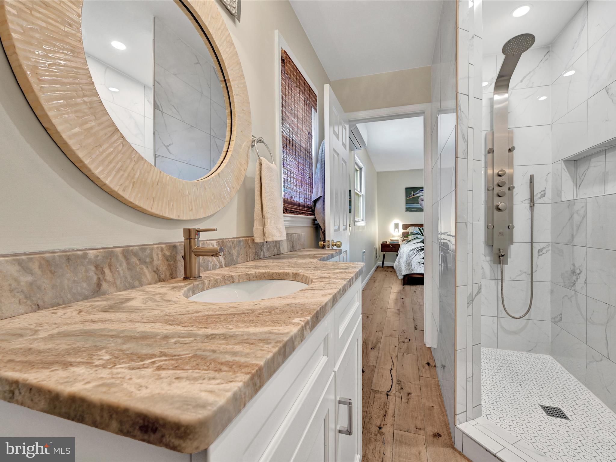 LAKE WYNONAH - Residential