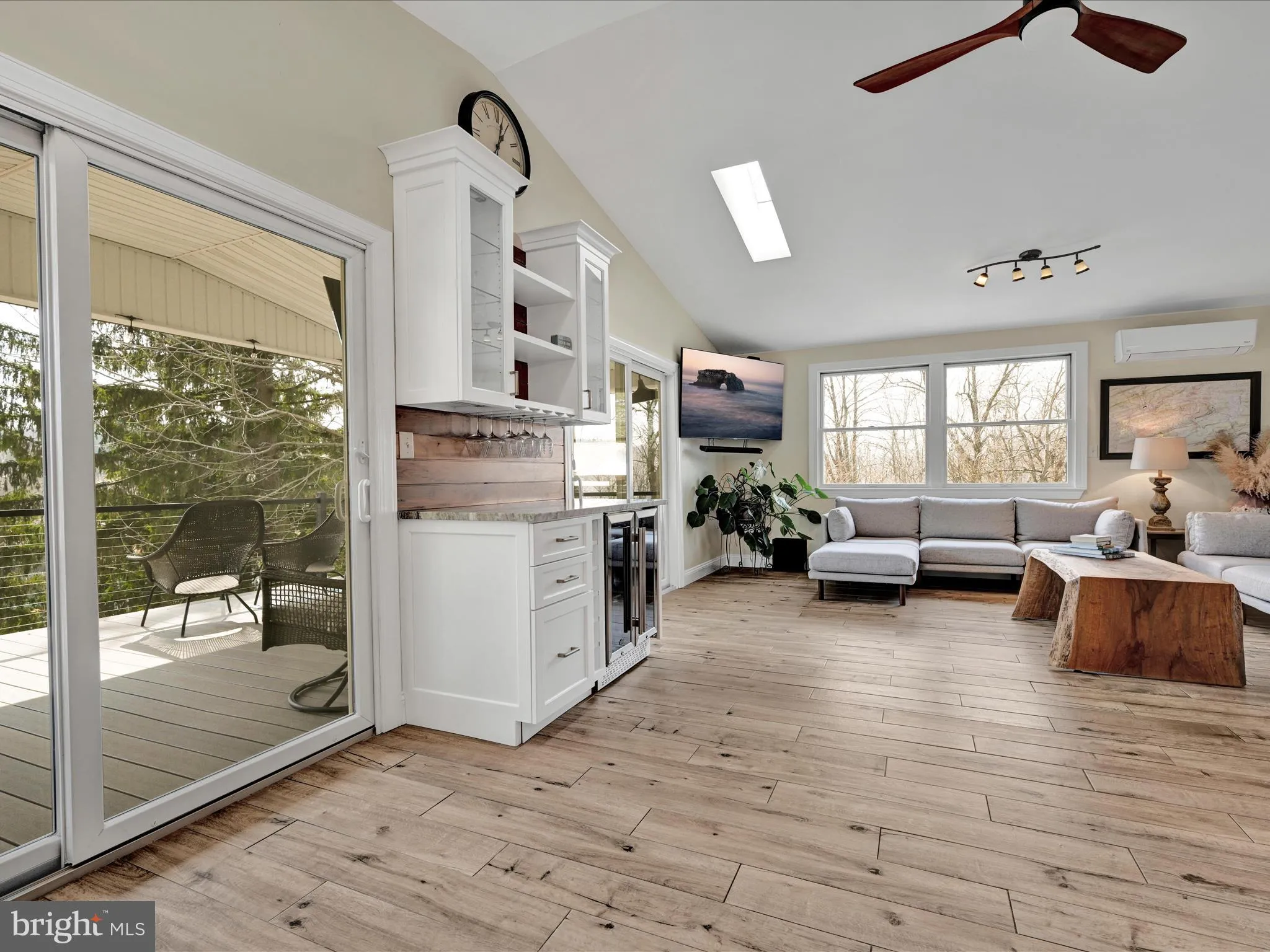 Auburn, Pennsylvania 17922, United States, 4 Bedrooms Bedrooms, ,3 BathroomsBathrooms,Residential,Active,94958