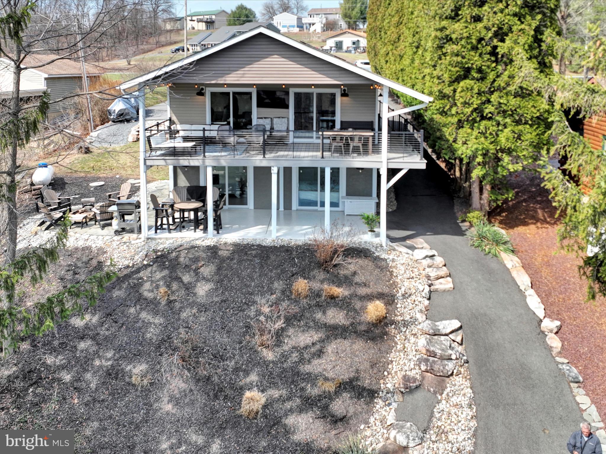 LAKE WYNONAH - Residential