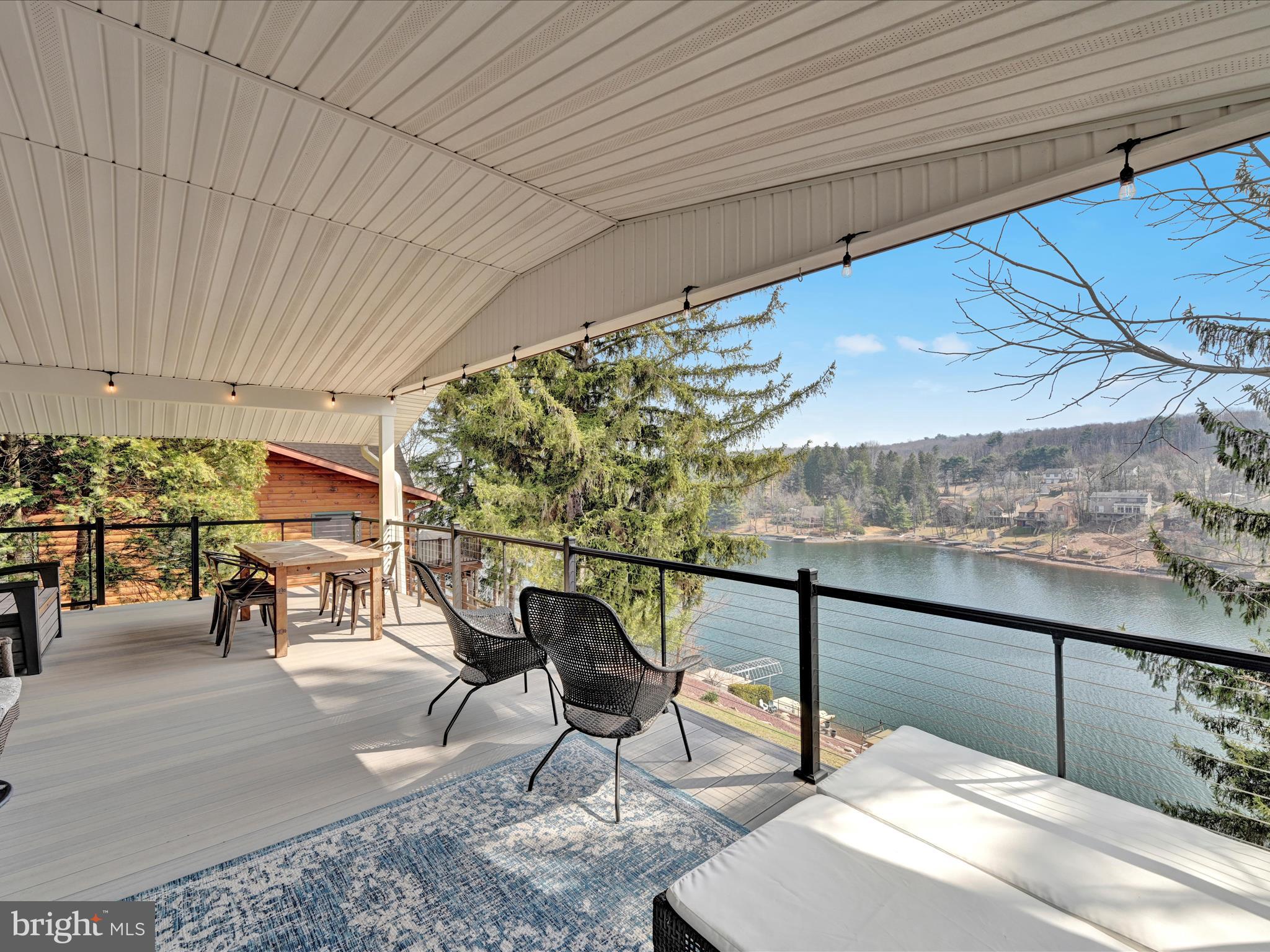 LAKE WYNONAH - Residential