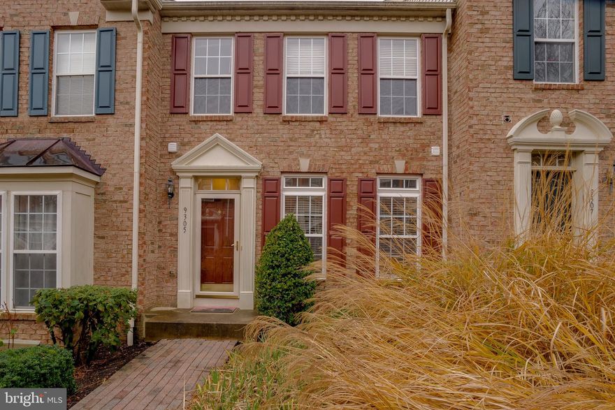 Beautiful townhouse convenient to all shopping in Honeygo Village shopping center. Rent includes HOA! No pets, sorry. Minimum credit score of 700 required.