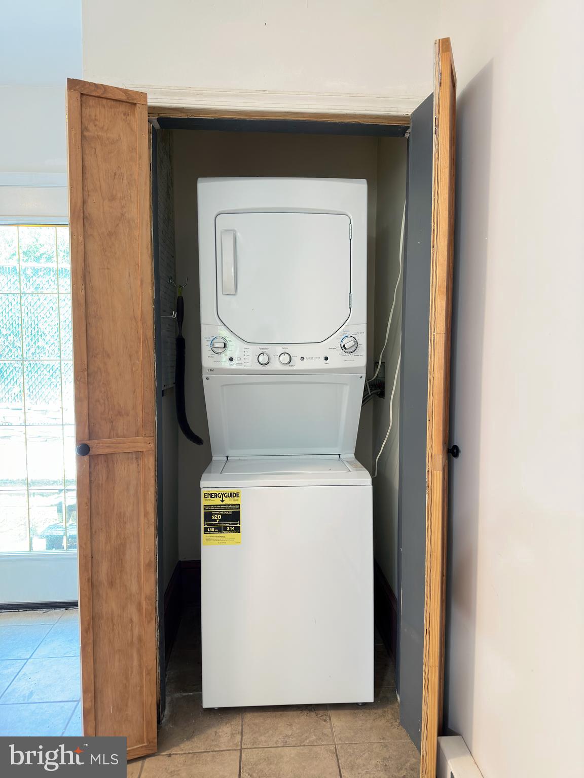 1232 N HANCOCK STREET