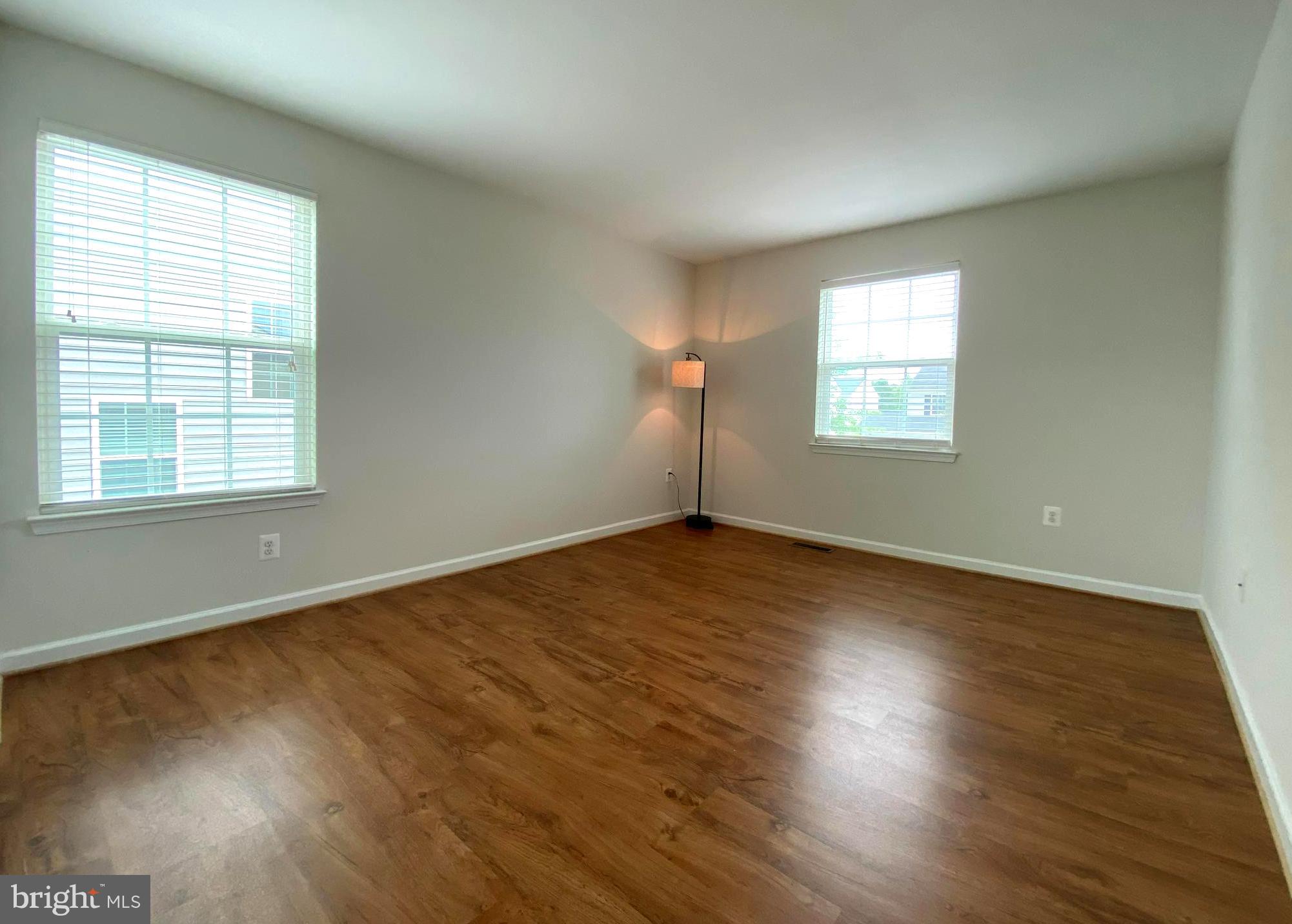 THREE FLAGS - Residential Lease