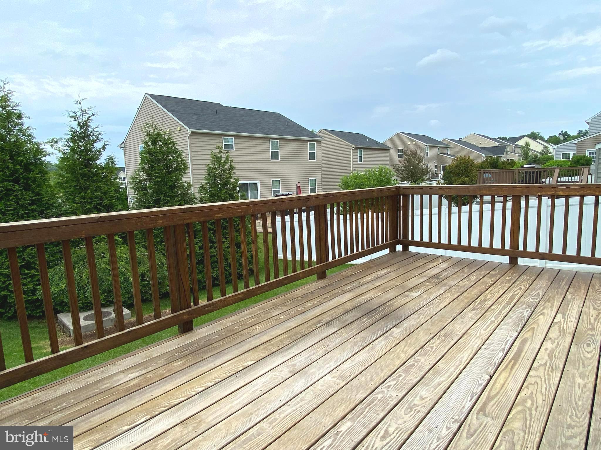 THREE FLAGS - Residential Lease