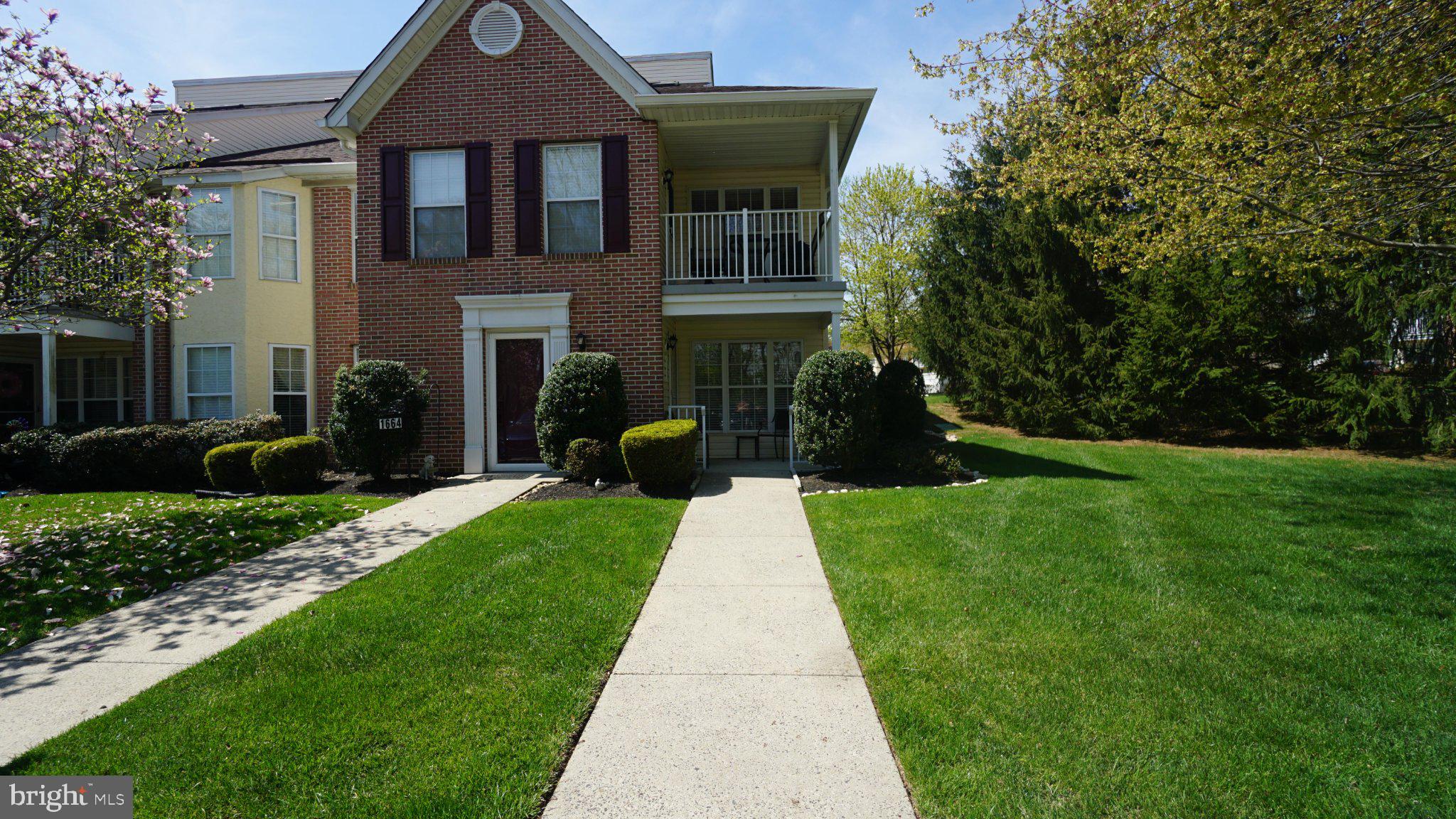 SALEM MANOR - Residential