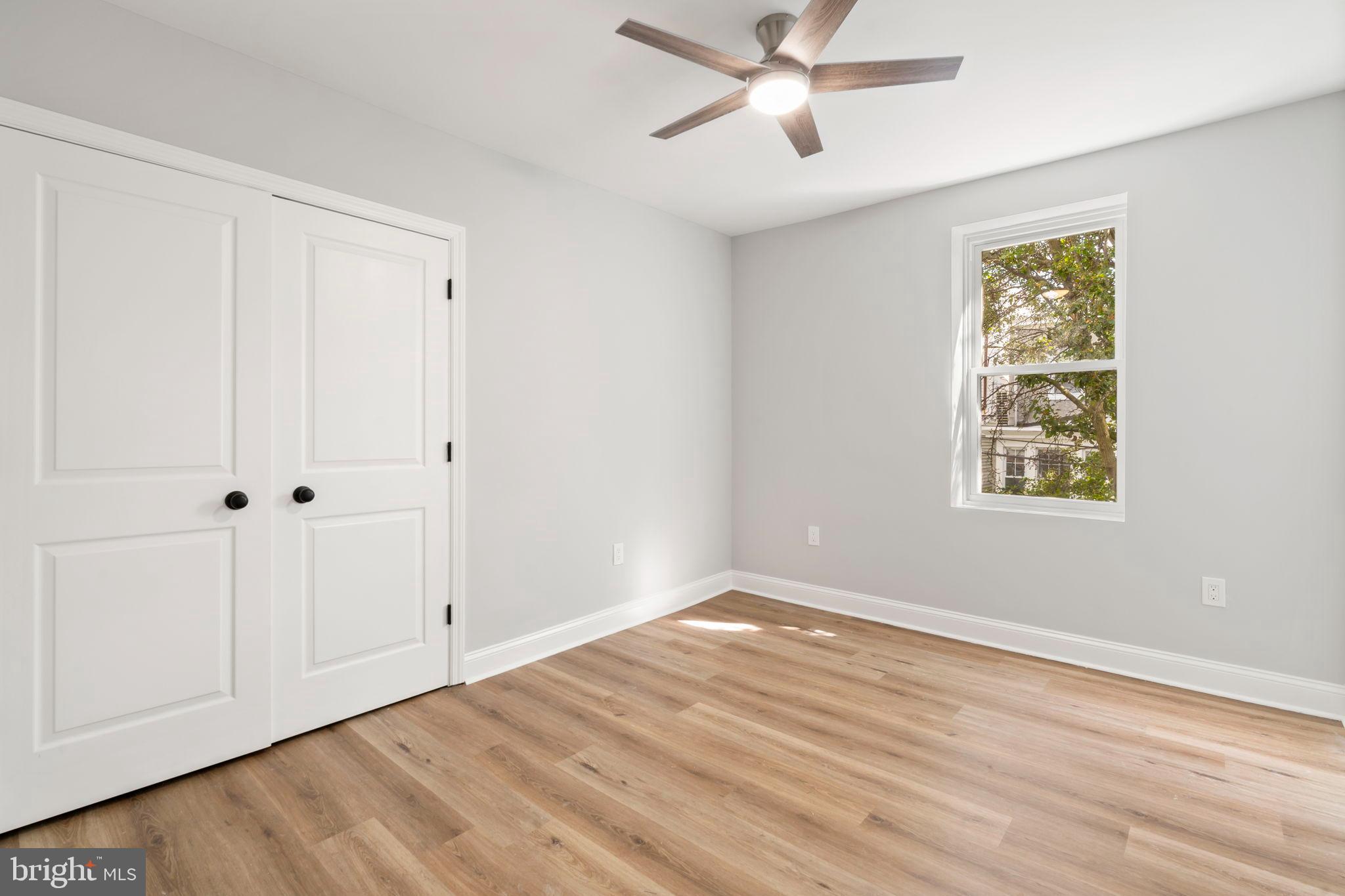 EAST FALLS - Residential