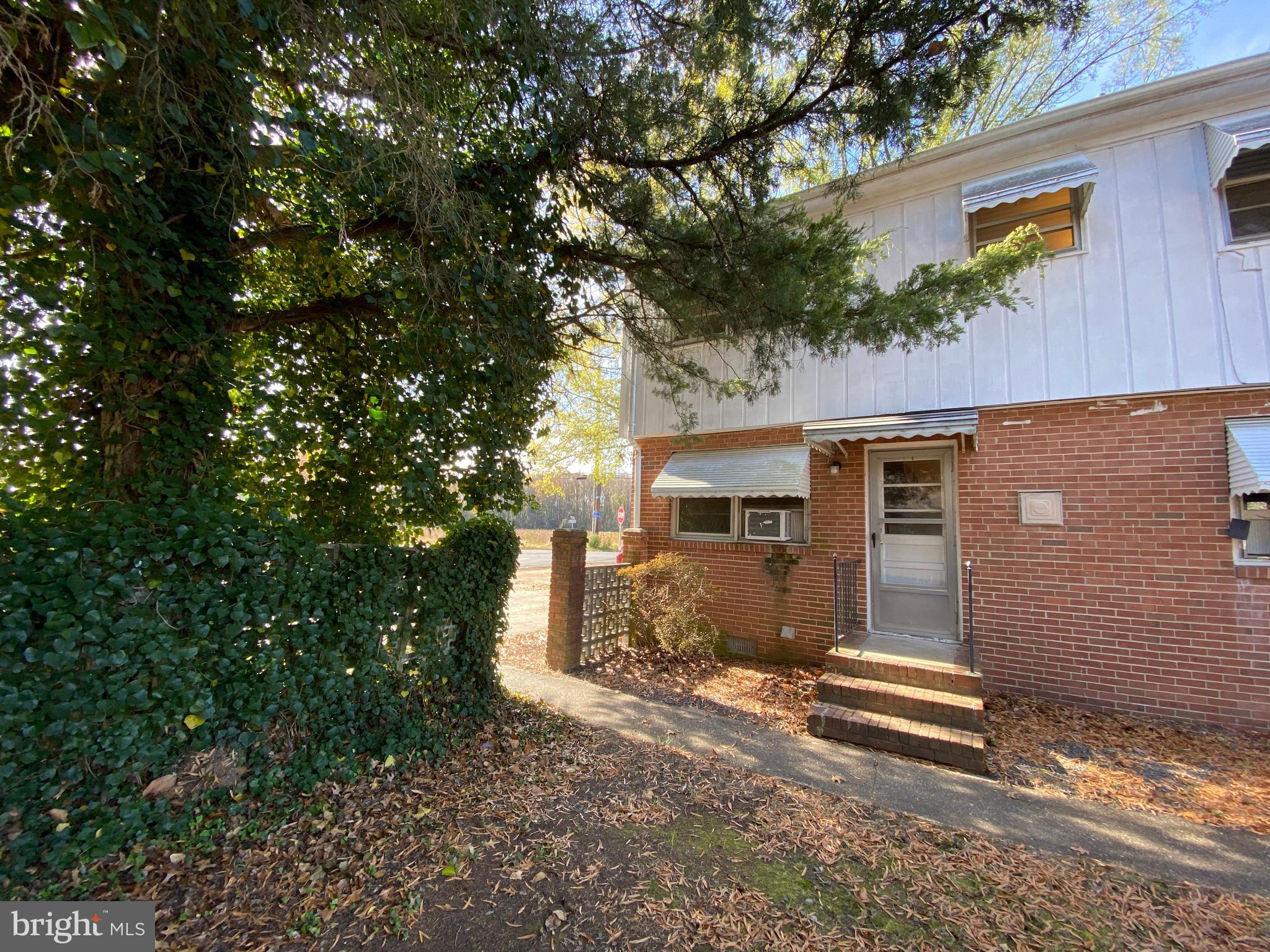 DUCLOS - Residential Lease