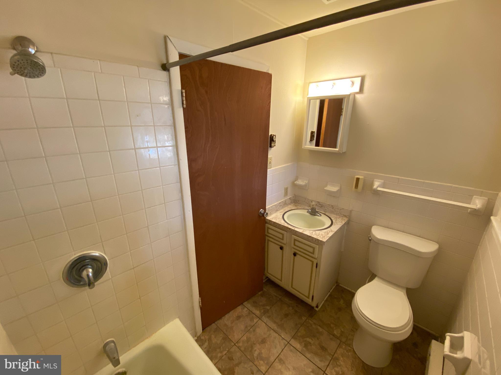 DUCLOS - Residential Lease