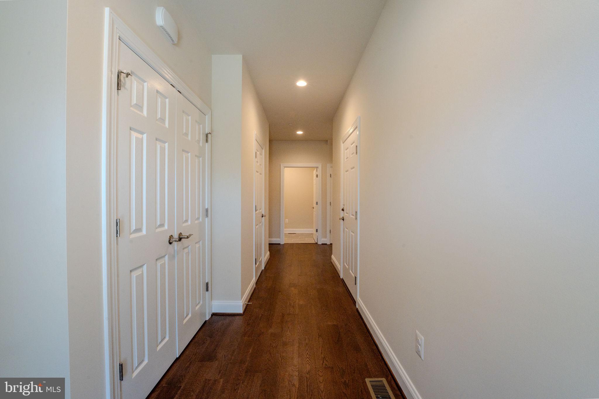 DOROLY GARDENS - Residential