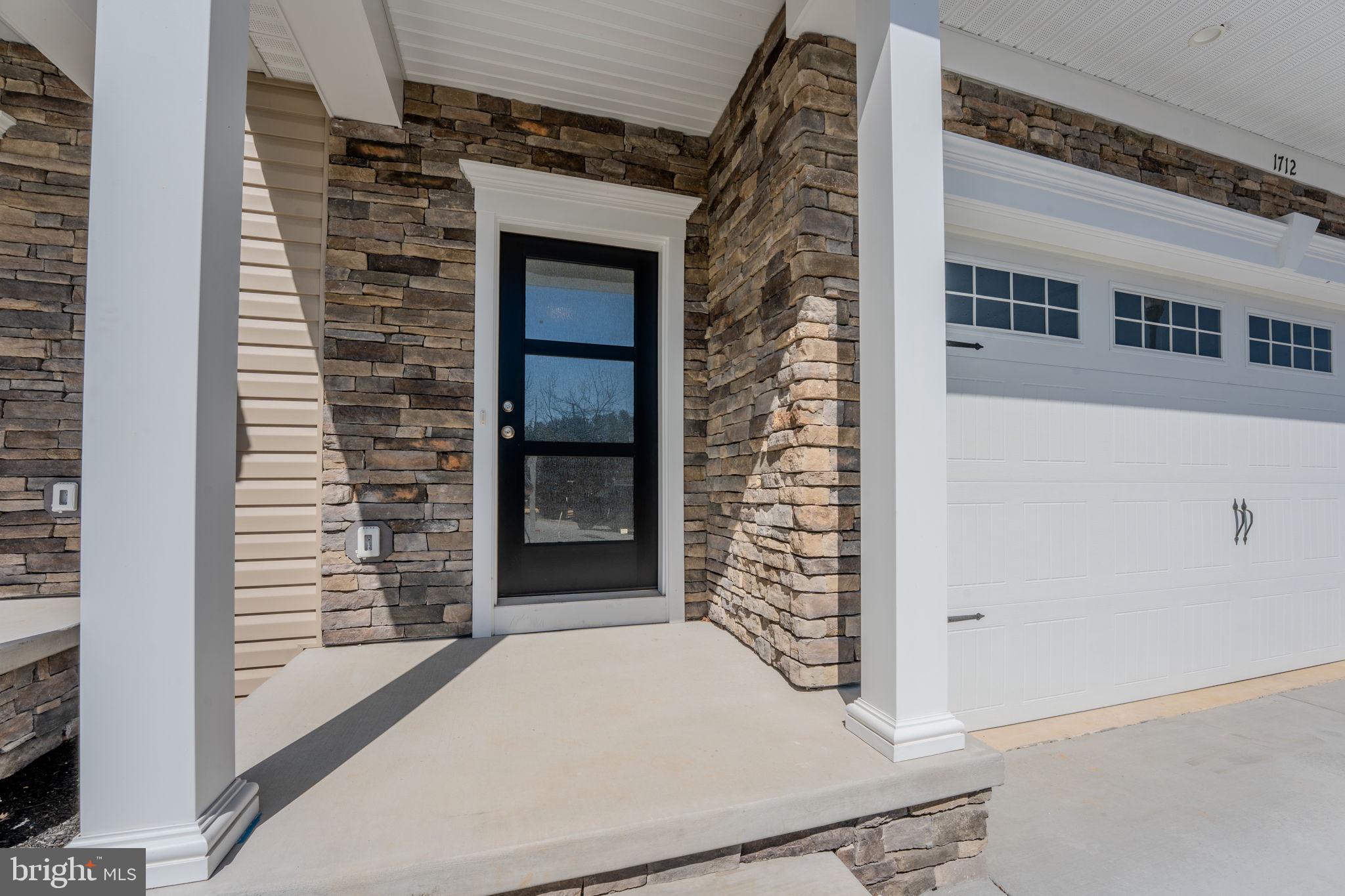 DOROLY GARDENS - Residential