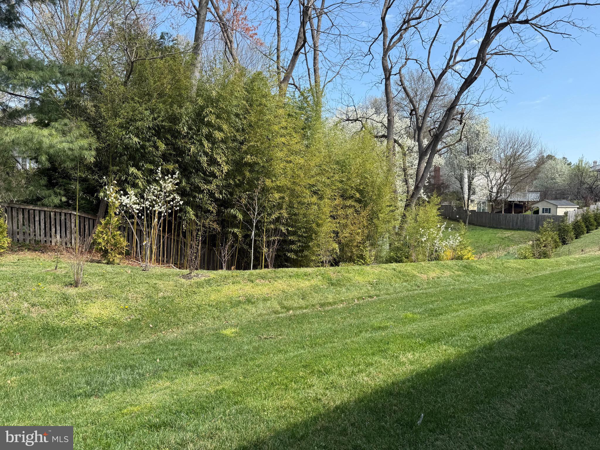 DOROLY GARDENS - Residential