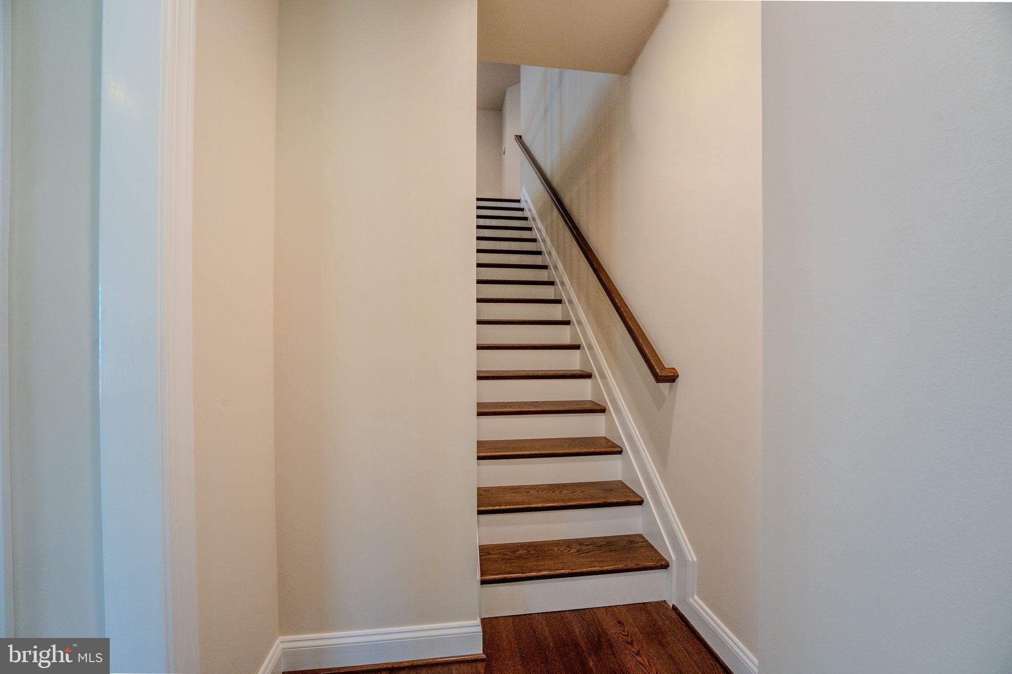 DOROLY GARDENS - Residential