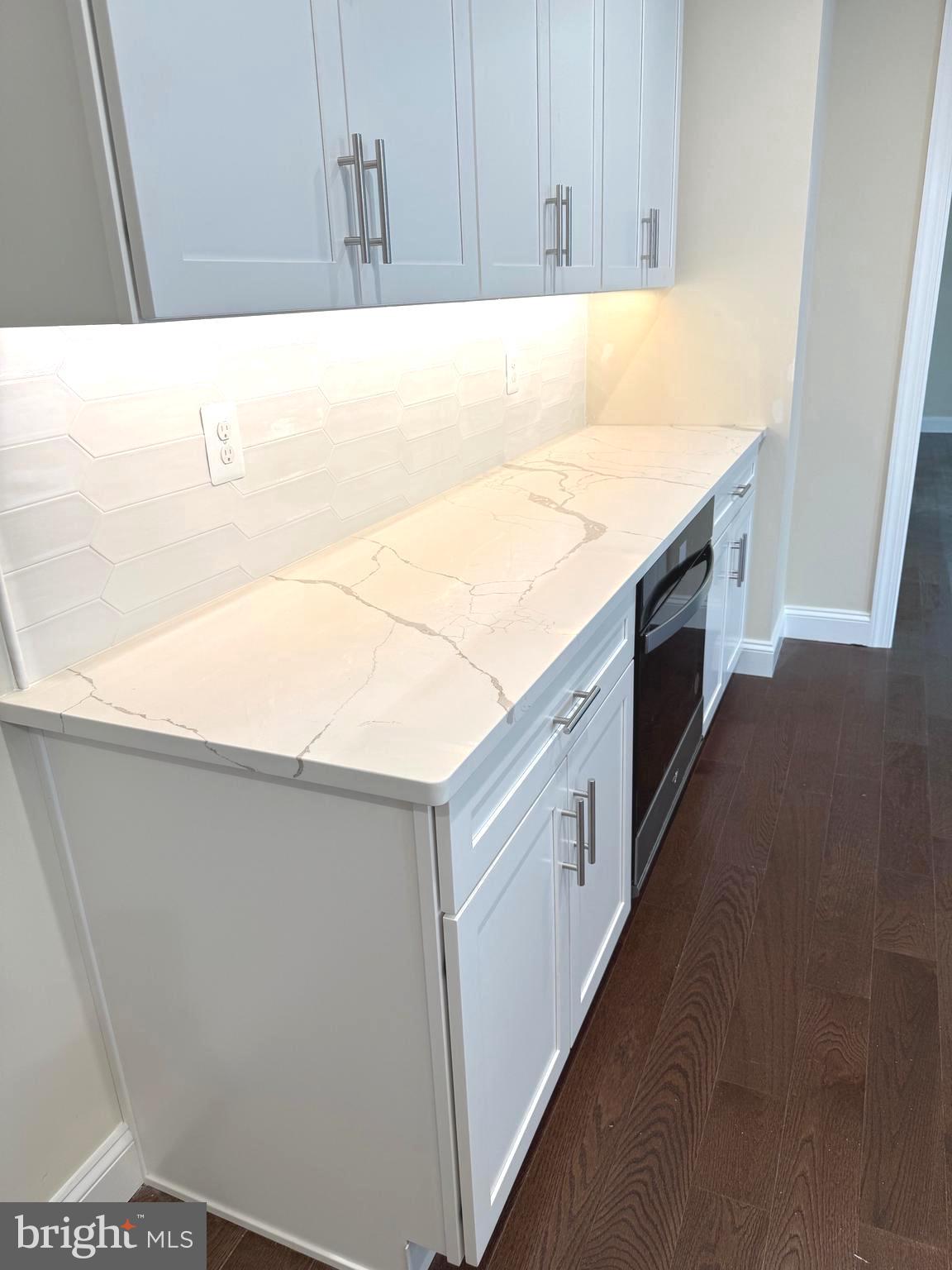 DOROLY GARDENS - Residential