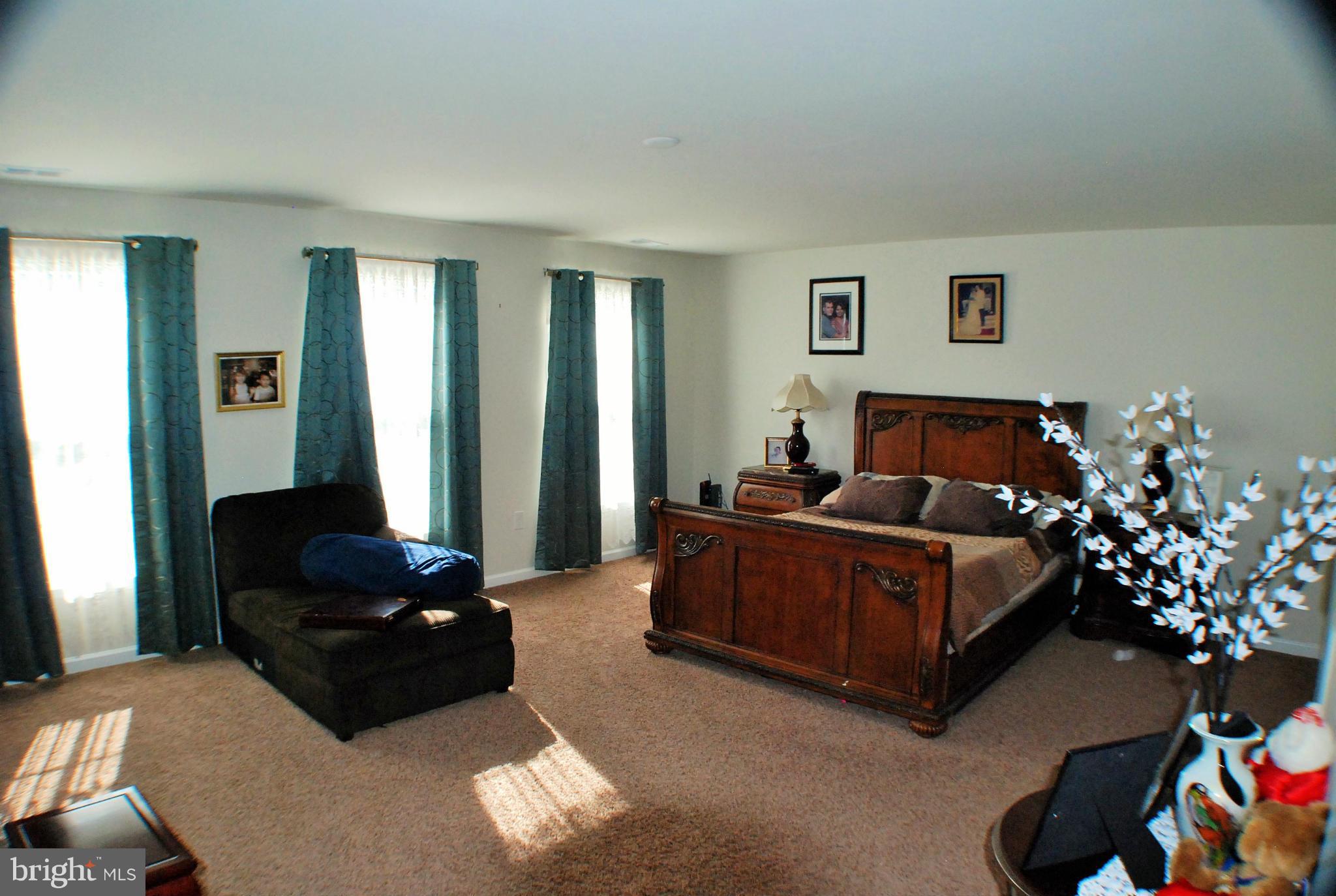 MEADOWS EDGE - Residential