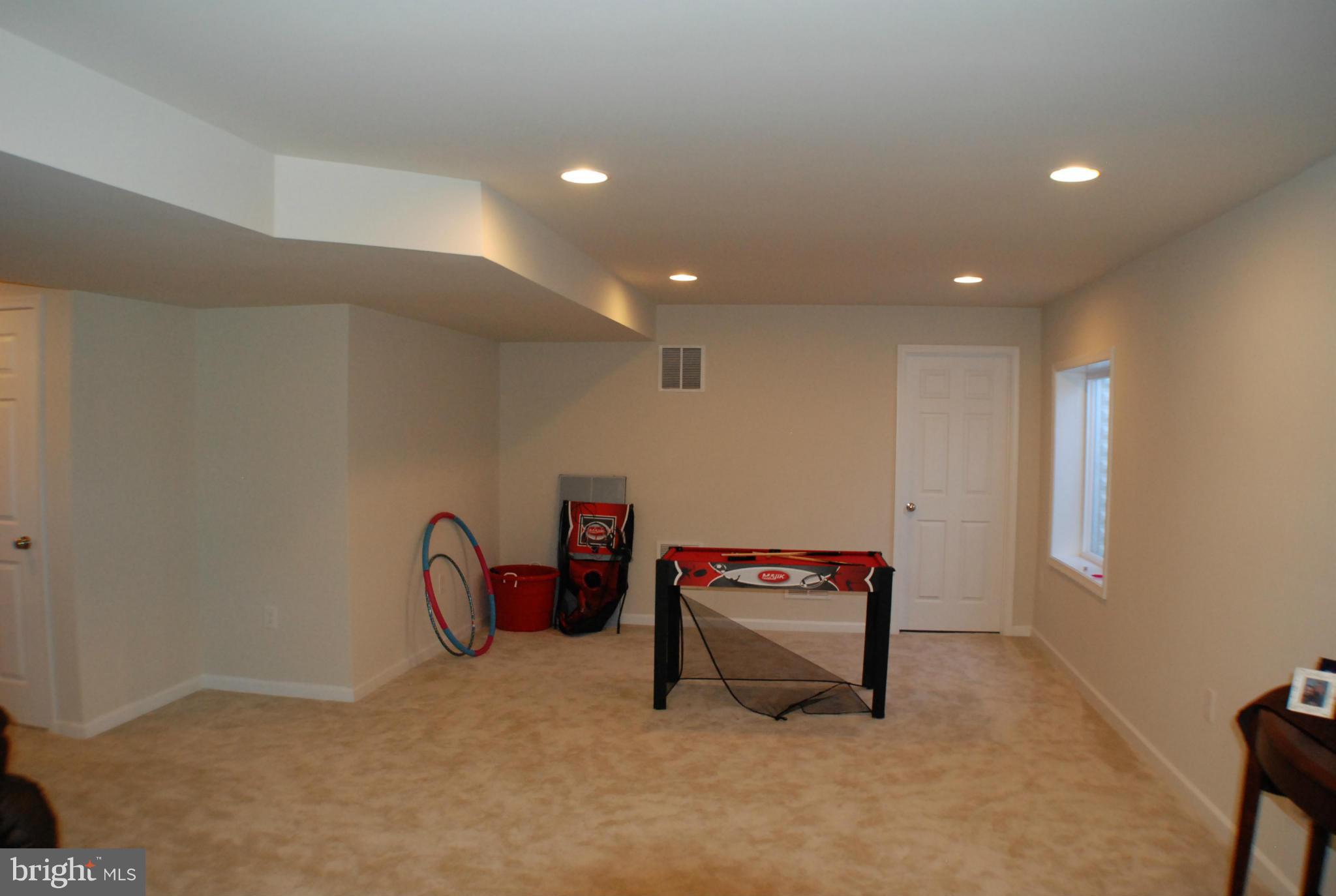 MEADOWS EDGE - Residential