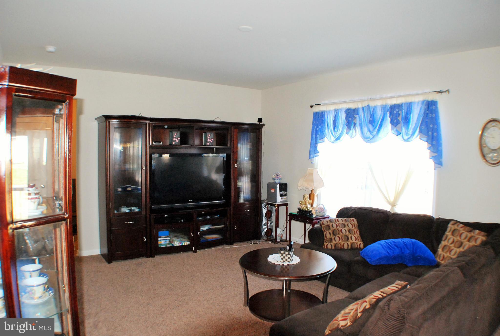 MEADOWS EDGE - Residential