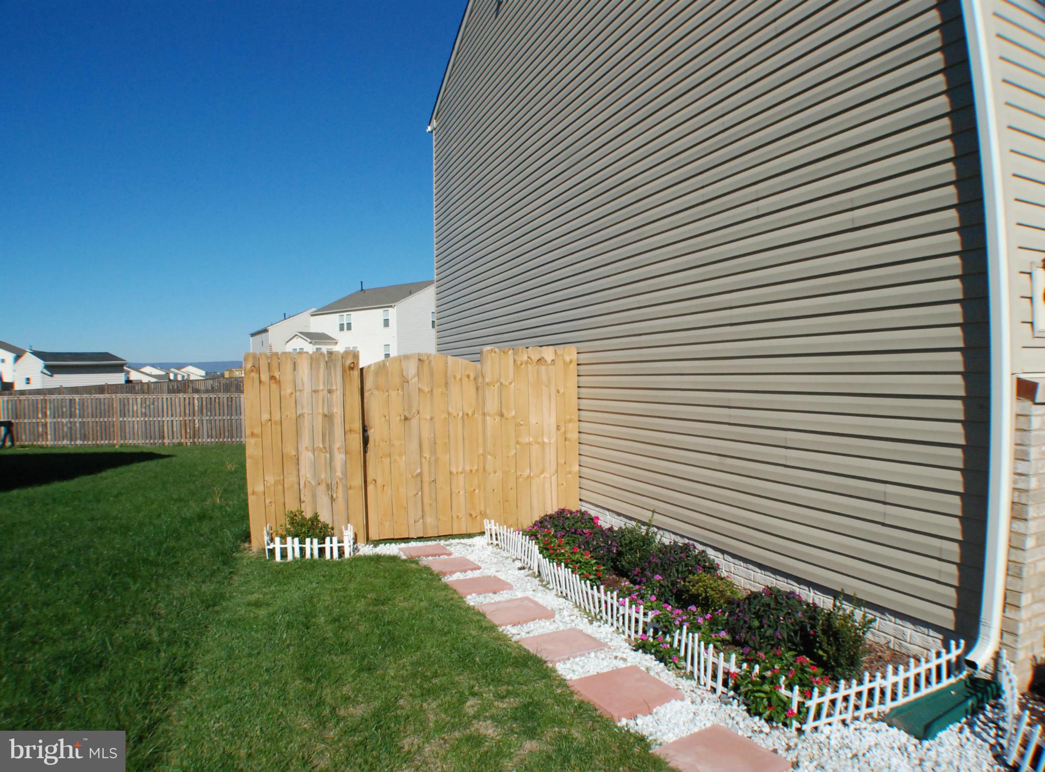 MEADOWS EDGE - Residential