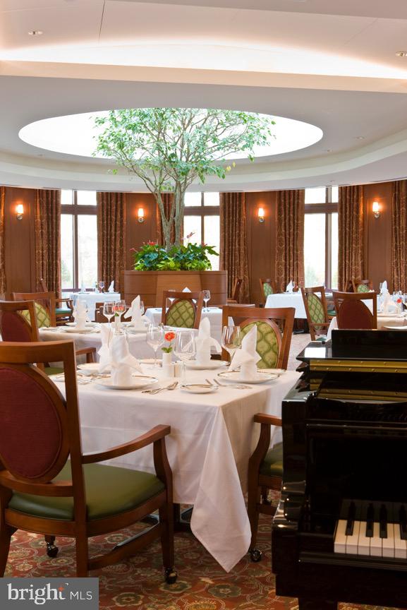 FOX HILLS - Residential