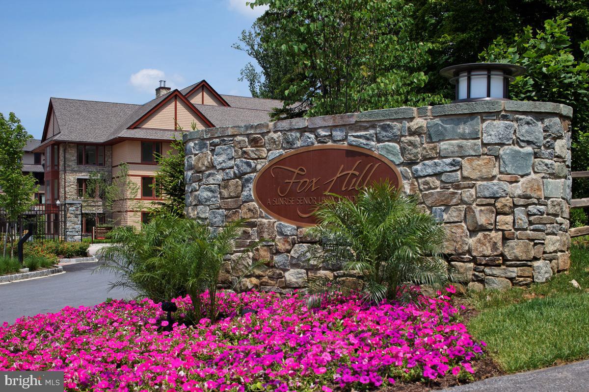 FOX HILLS - Residential