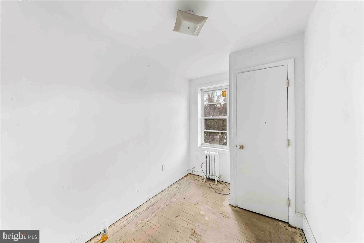 PHILADELPHIA (WEST) - Residential