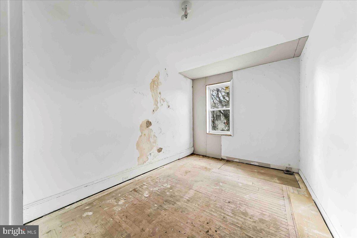 PHILADELPHIA (WEST) - Residential