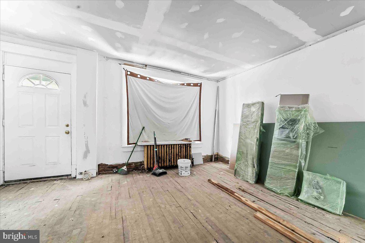 PHILADELPHIA (WEST) - Residential