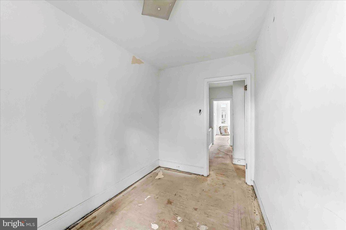 PHILADELPHIA (WEST) - Residential