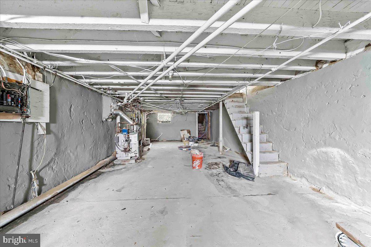 PHILADELPHIA (WEST) - Residential