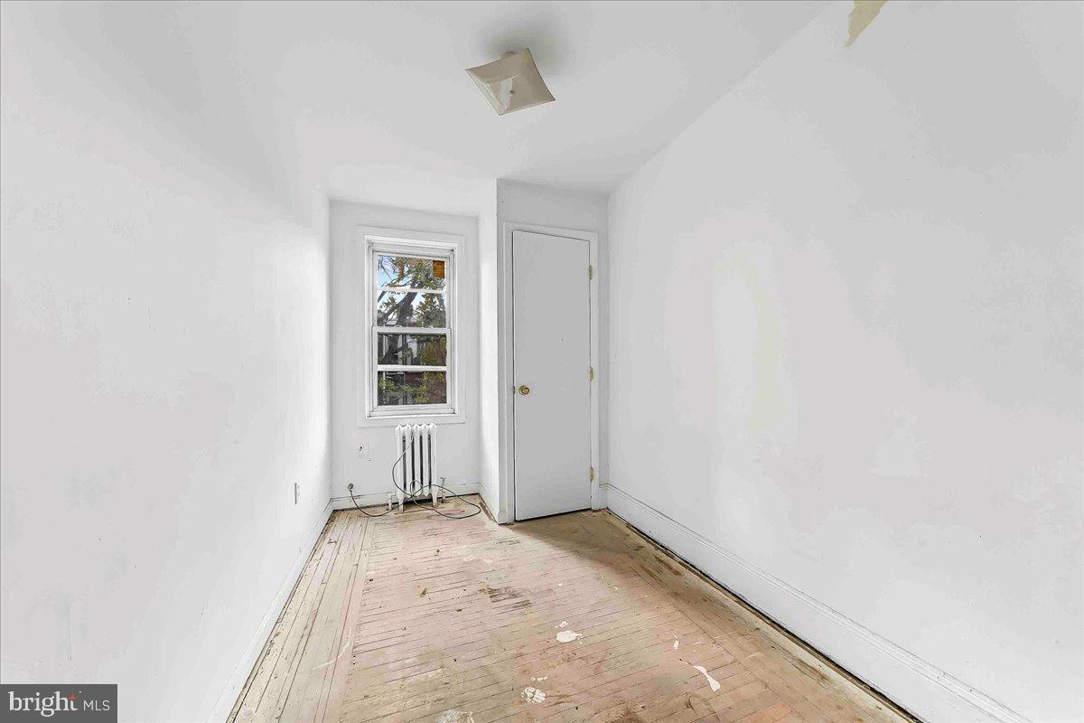 PHILADELPHIA (WEST) - Residential