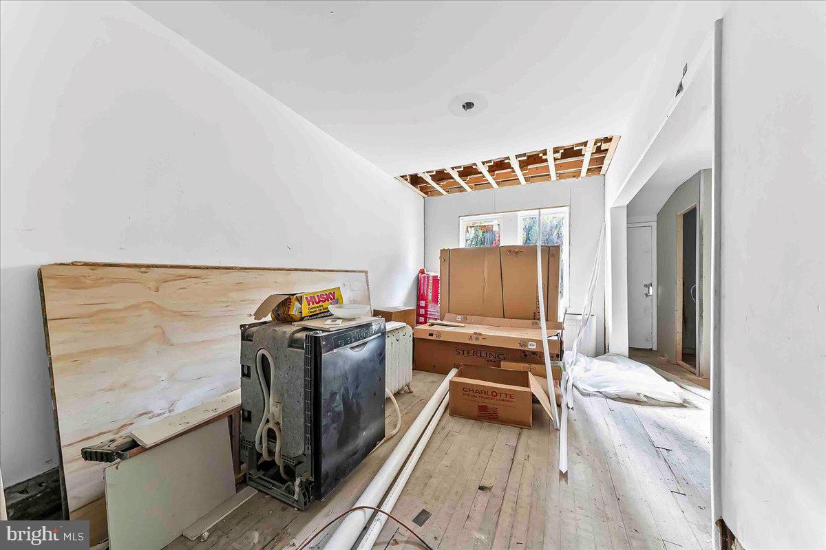 PHILADELPHIA (WEST) - Residential