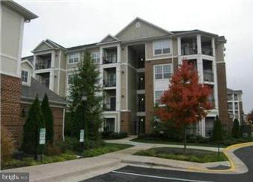 Beautiful condo in gated community Bryson at Woodland Park.  Updated kit w/back-splash, new sink, faucet, granite w/stainless steel appliances.  Property being sold as-is, but in immaculate condition.  Short sale negotiated by EKKO Title in Arlington - 30 day approval.  Owner does not have cell at work, please try both numbers to reach. Showings evenings and weekends ONLY.