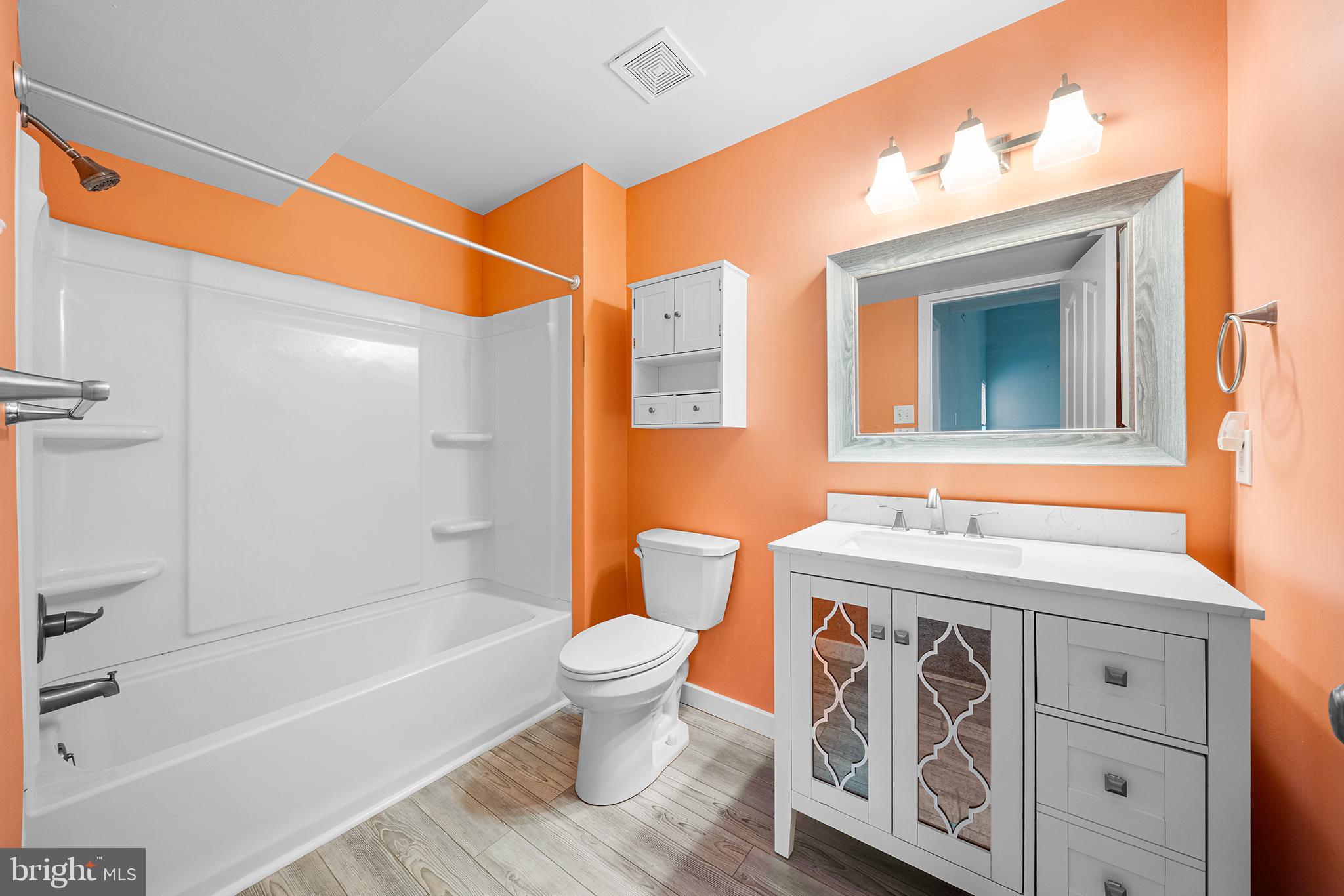 MONTGOMERY BROOK - Residential