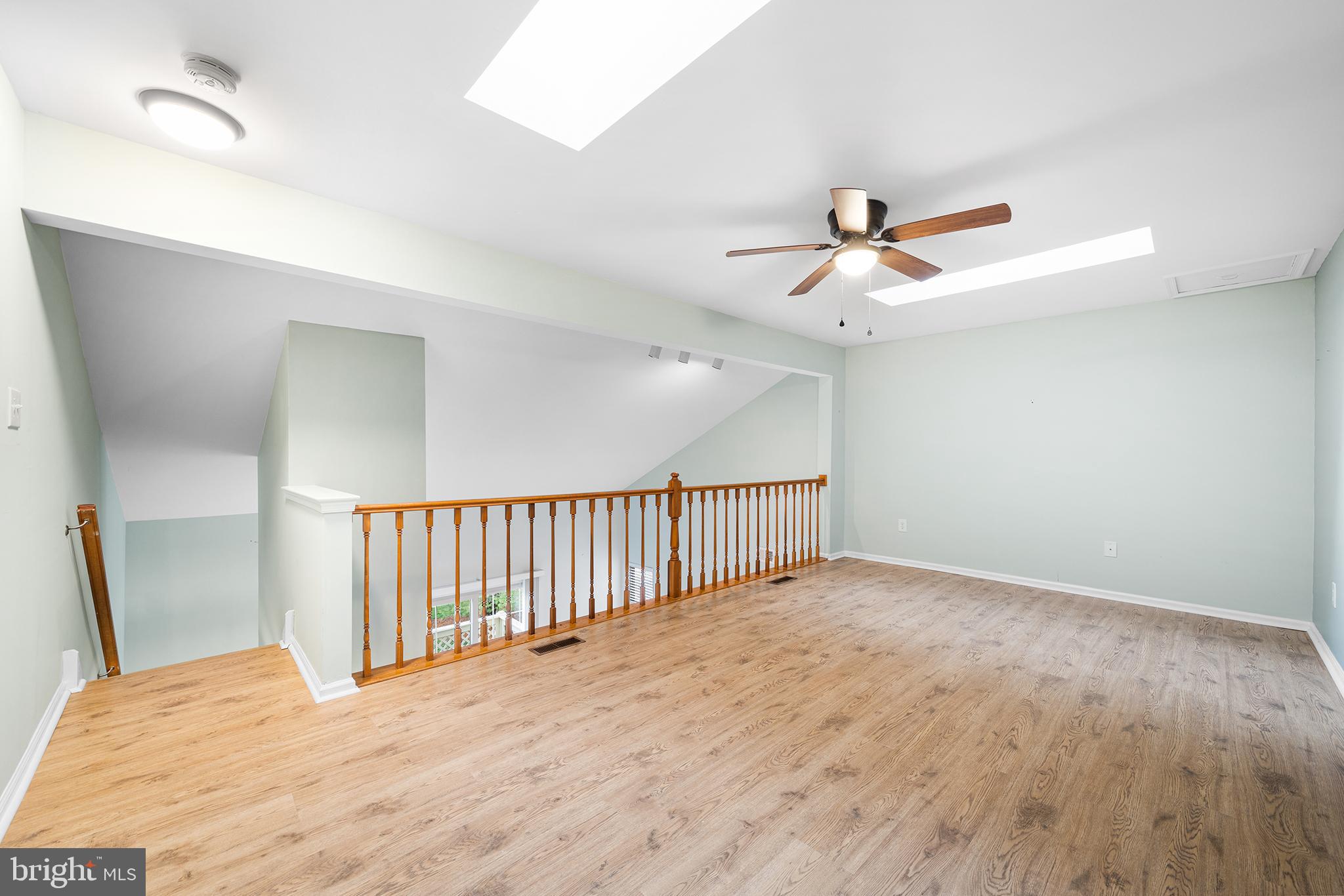 MONTGOMERY BROOK - Residential