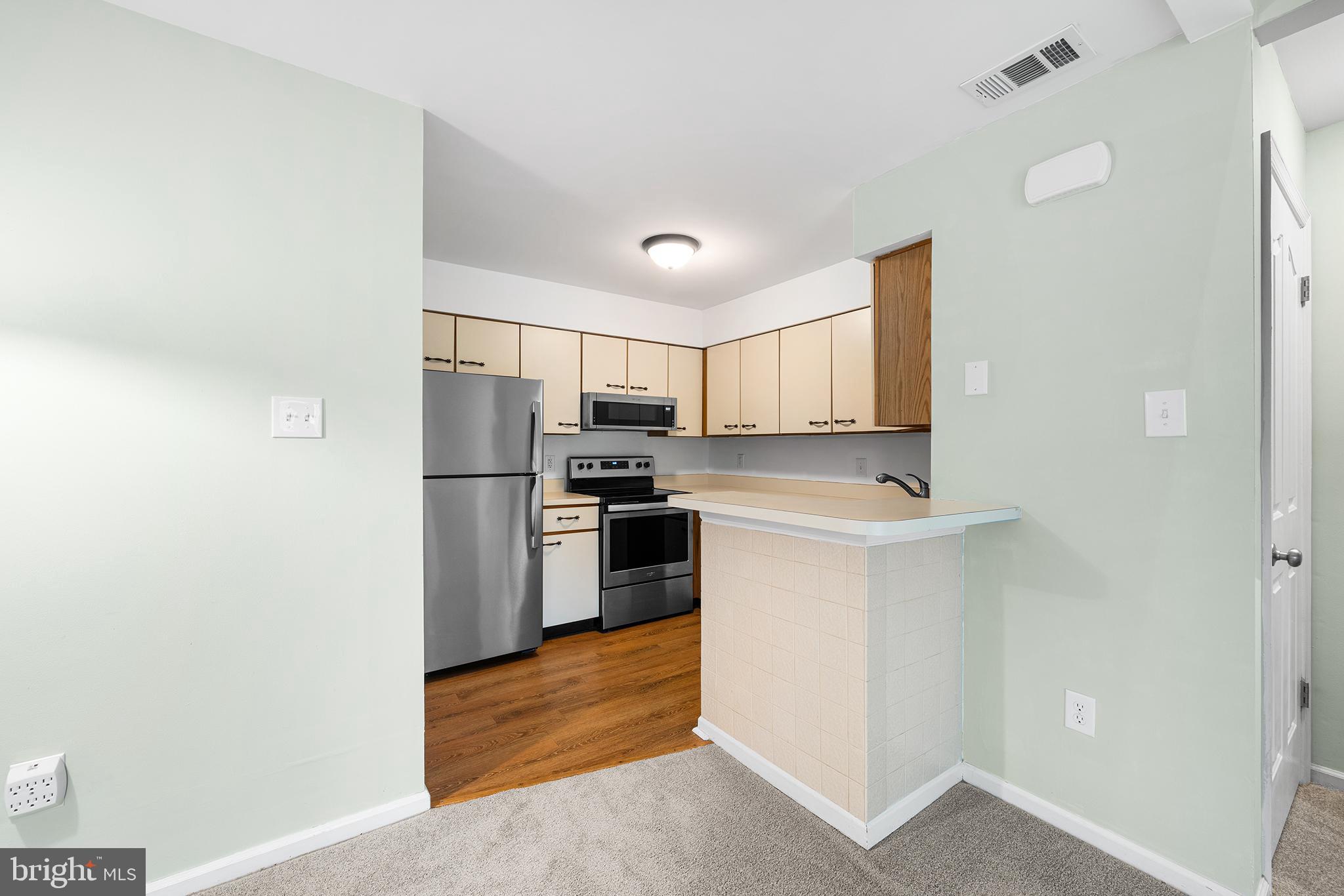 MONTGOMERY BROOK - Residential