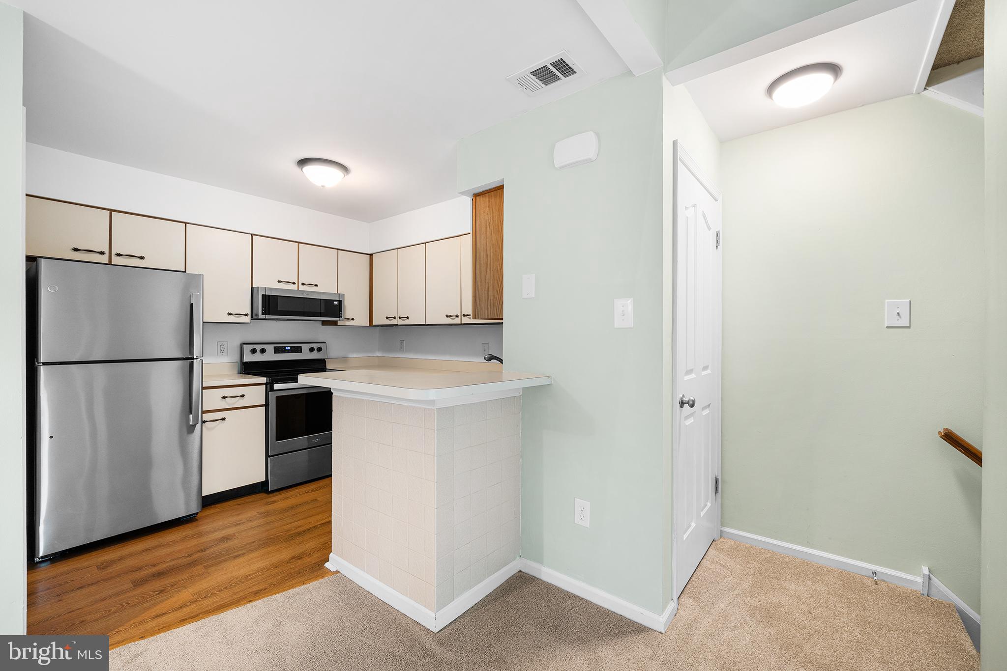 MONTGOMERY BROOK - Residential