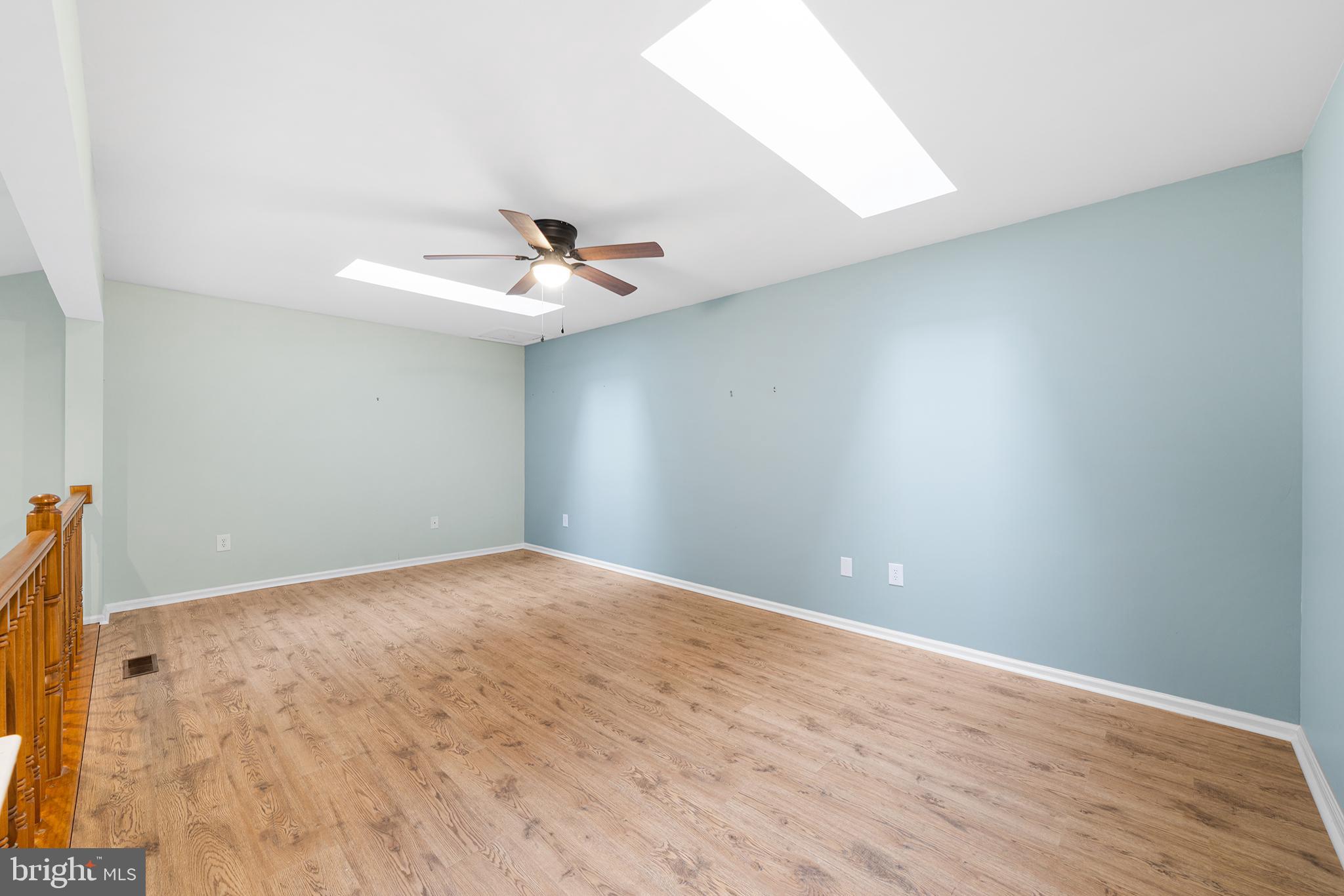 MONTGOMERY BROOK - Residential