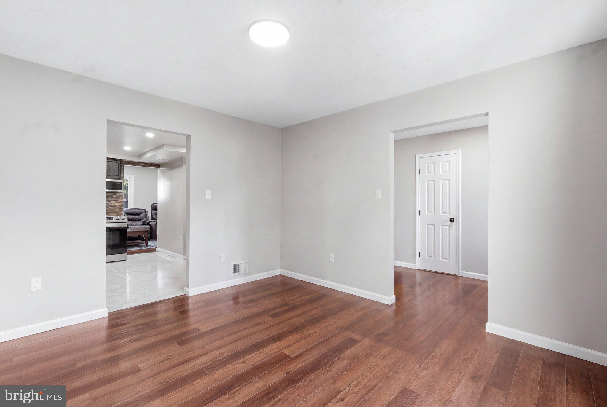 123 WOODGATE COURT