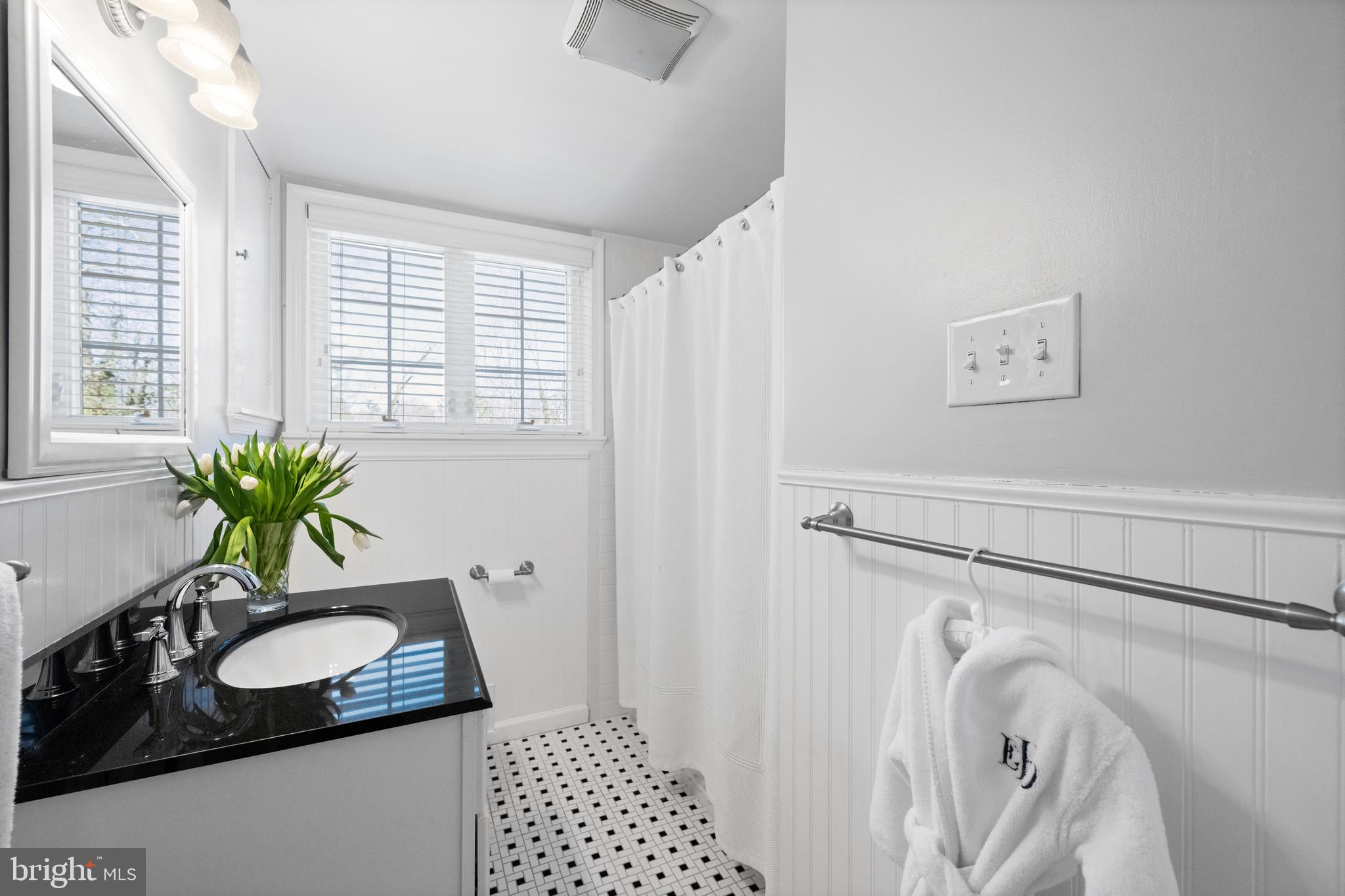 SOUTH WAYNE - Residential