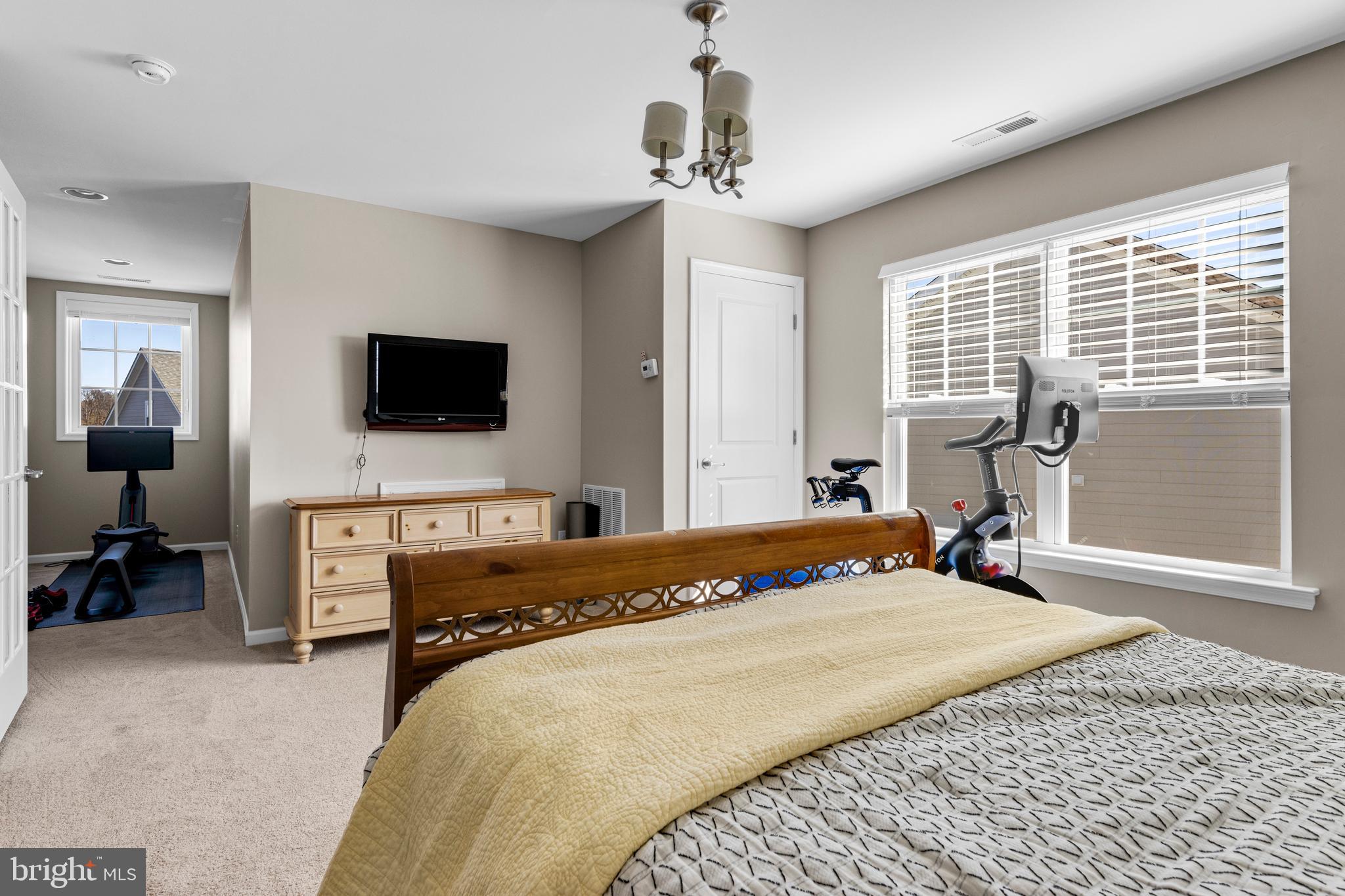 SPRING OAK - Residential