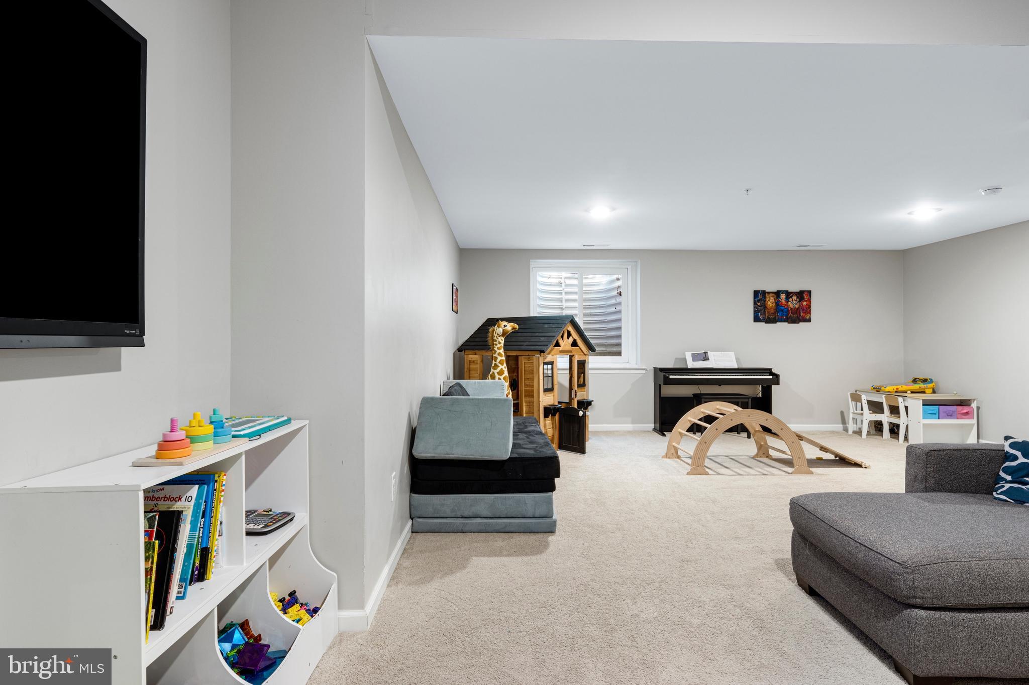 SPRING OAK - Residential