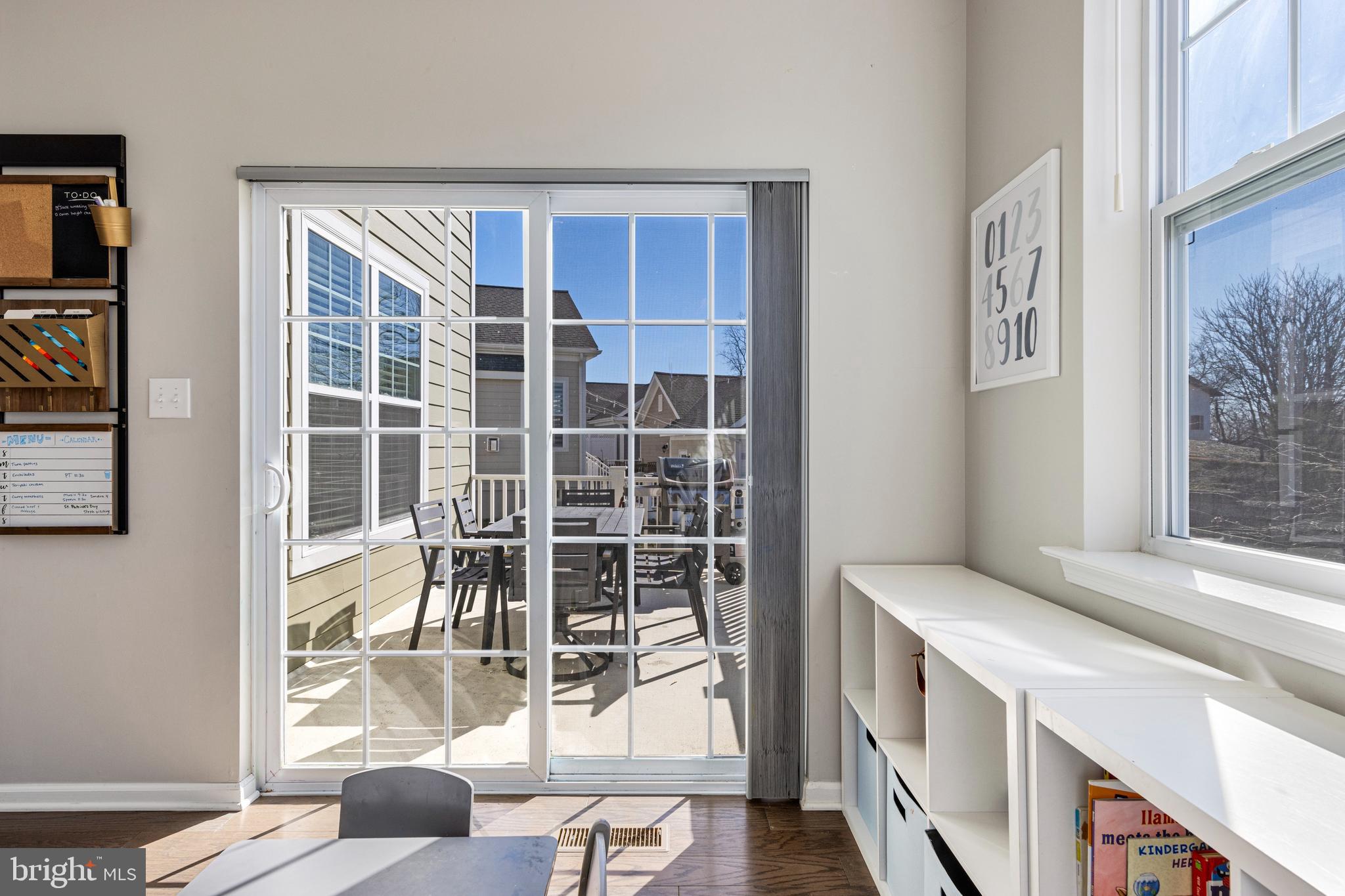 SPRING OAK - Residential