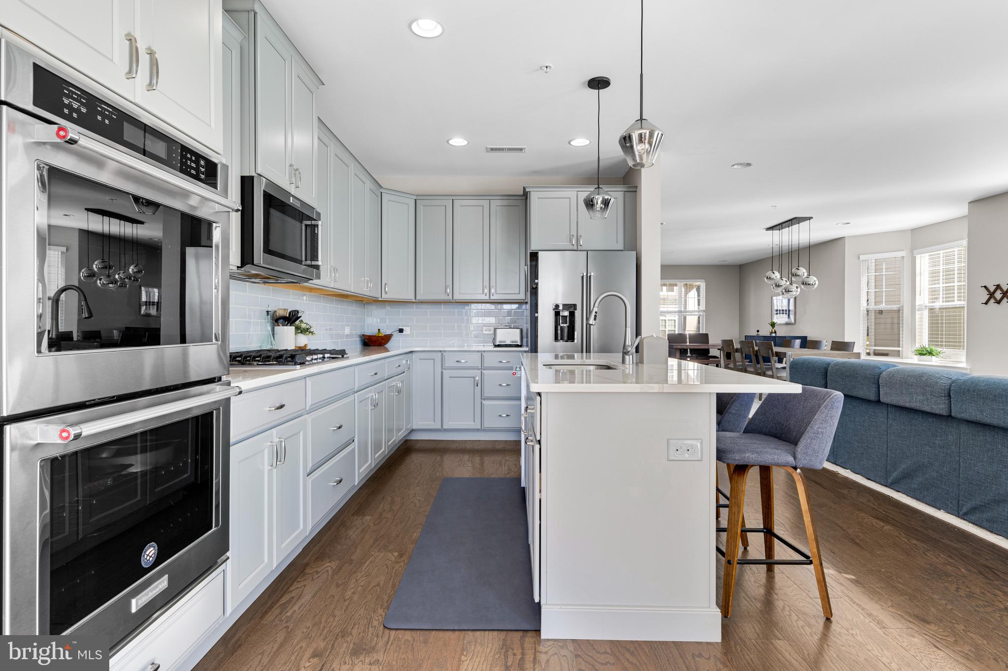 SPRING OAK - Residential